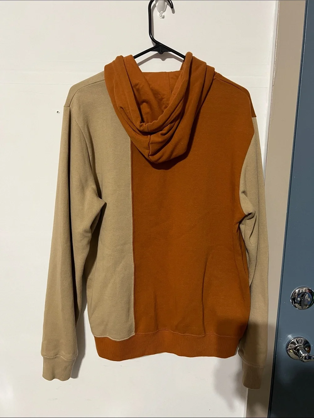 Sets True Religion Rust Orange Sweatpants and hooded sweatshirt